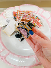 Load image into Gallery viewer, Hand Beaded Claw Clips