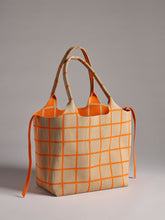 Load image into Gallery viewer, Robbie Tote | Tan