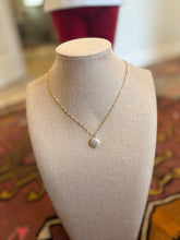 Load image into Gallery viewer, 18K Gold &amp; Freshwater Pearl Waterproof Pendant Necklace on Twisty Chain
