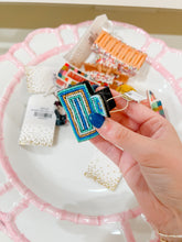 Load image into Gallery viewer, Hand Beaded Claw Clips