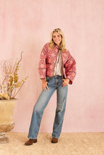 Load image into Gallery viewer, Brooks Avenue Eloise Reversible Quilted Jacket | Wildflower Pink