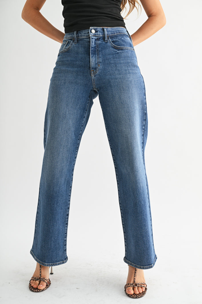 Kelly Straight Jean | Medium Wash Denim