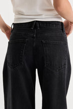 Load image into Gallery viewer, Good American Vintage Barrel Ankle | Flat Tyre