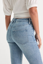 Load image into Gallery viewer, Good American Good Legs Straight Jeans | Indigo
