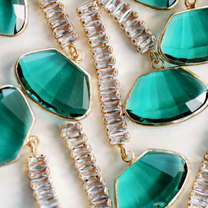 Emerald Swingy Diamond Drops