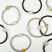 Load image into Gallery viewer, Halo Pearl Hair Tie