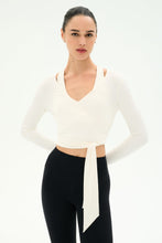 Load image into Gallery viewer, Splits59 Bella Airweight Lite Wrap | White