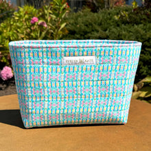 Load image into Gallery viewer, Abaco Quilted Zipper Pouch