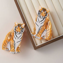 Load image into Gallery viewer, Tiger Claw Clip