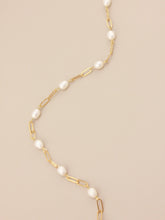 Load image into Gallery viewer, Clipchain Pearl Necklace