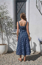 Load image into Gallery viewer, Moon River Sleeveless Denim Jacquard Floral Detail Midi Dress | Indigo
