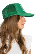 Load image into Gallery viewer, Friday Feelin&#39; Beers Make Buddies Trucker Hat in Green