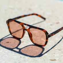 Load image into Gallery viewer, Monaco Sunglasses | Tort/Peach
