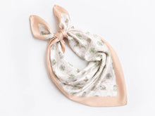 Load image into Gallery viewer, Charleston Charm Scarf