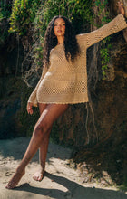 Load image into Gallery viewer, Show Me Your MUMU Paula Pullover | Latte Crochet
