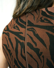 Load image into Gallery viewer, Amanda Uprichard Ines Top | Brown Black