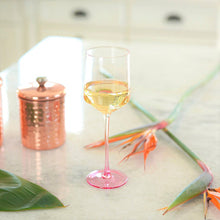 Load image into Gallery viewer, Byrdeen Flora Wine Glass Set of 4