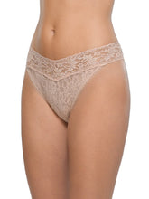Load image into Gallery viewer, Hanky Panky Signature Lace Original Thong | Chai