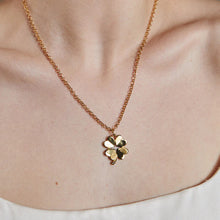 Load image into Gallery viewer, HART Small Luck and Love Clover Necklace