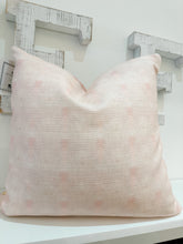 Load image into Gallery viewer, Del Rio in Pastel Pillow