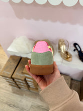 Load image into Gallery viewer, Back 70 Ghost C26 in Light Yellow/Light Green Pink Sneakers