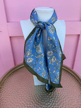 Load image into Gallery viewer, Drew Scarf - Song Bird