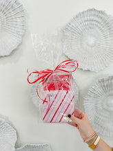 Load image into Gallery viewer, Candy Cane Stripe Napkin Gift Set