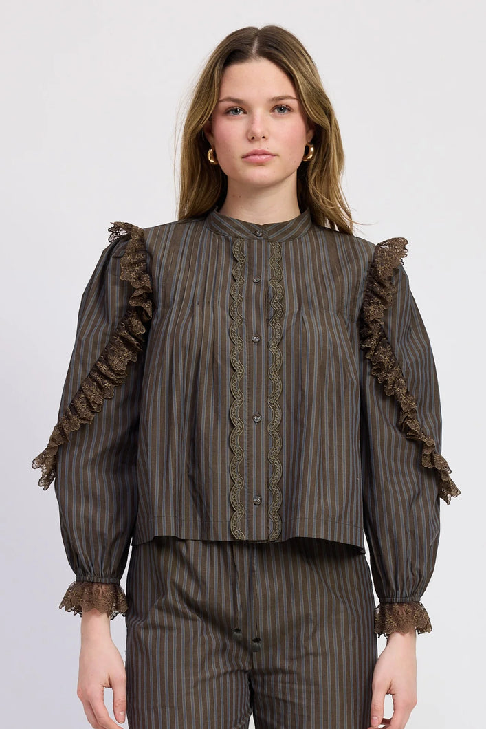 Avery Top