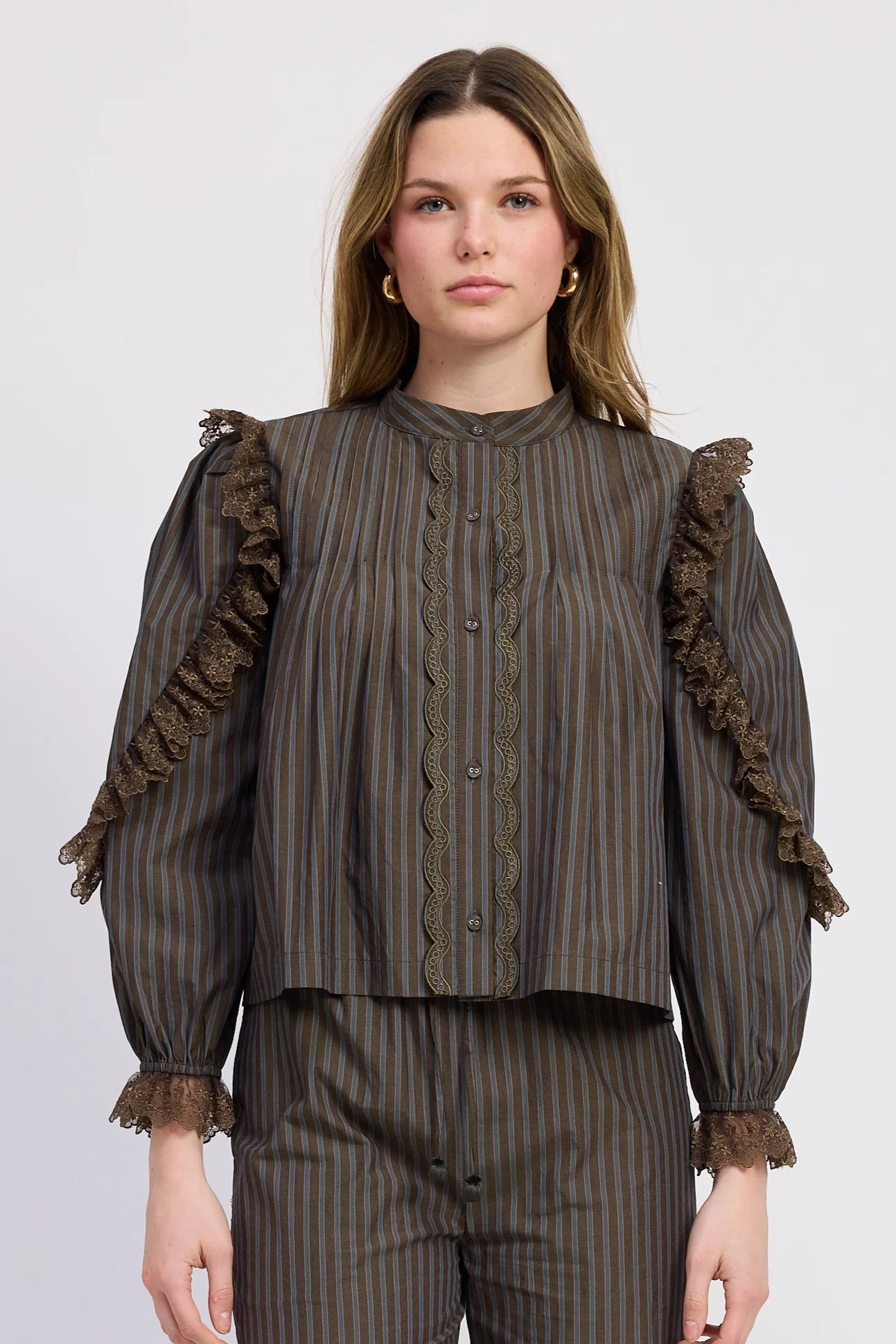 Avery Top