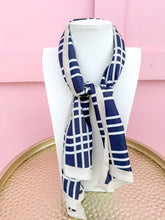 Load image into Gallery viewer, Drew Scarf - Heritage Plaid