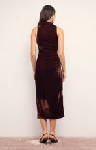 Load image into Gallery viewer, Mink Pink Sonja Velvet Midi Dress | Chocolate
