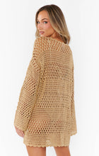 Load image into Gallery viewer, Show Me Your MUMU Paula Pullover | Latte Crochet