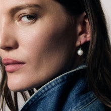Load image into Gallery viewer, HART Pearl Earrings