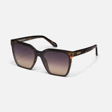 Load image into Gallery viewer, Quay Level Up Sunglasses | Tort/Smoke Taupe Polarized