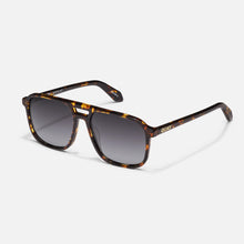 Load image into Gallery viewer, Quay On The Fly Sunglasses | Tortoise/ Smoked Polarized