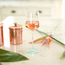Load image into Gallery viewer, Byrdeen Quetzal Wine Glass Set of 4