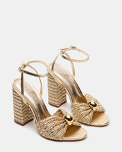 Load image into Gallery viewer, Steve Madden Cheyla Gold Raffia Block Heels