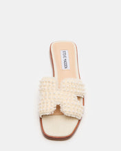 Load image into Gallery viewer, Steve Madden Haydn Pearl Sandals