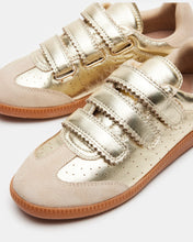 Load image into Gallery viewer, Steve Madden Momentum Gold