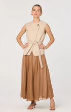 Load image into Gallery viewer, ASTR Darrien Vest | Cream