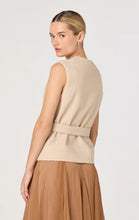 Load image into Gallery viewer, ASTR Darrien Vest | Cream