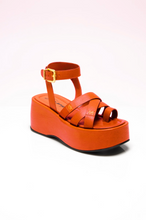 Load image into Gallery viewer, Free People Hazel Flatform Sandal in Persimmon