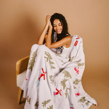 Load image into Gallery viewer, Aprés Ski Cozy Dreams Luxe Blanket