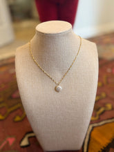 Load image into Gallery viewer, 18K Gold &amp; Freshwater Pearl Waterproof Pendant Necklace on Twisty Chain