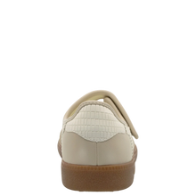 Load image into Gallery viewer, Back 70 Aya in Beige Milk Sneakers
