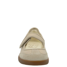 Load image into Gallery viewer, Back 70 Aya in Beige Milk Sneakers