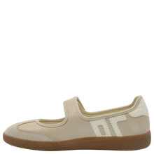 Load image into Gallery viewer, Back 70 Aya in Beige Milk Sneakers