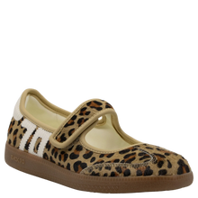 Load image into Gallery viewer, Back 70 Aya in Leopard Milk Sneakers