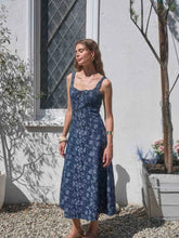 Load image into Gallery viewer, Moon River Sleeveless Denim Jacquard Floral Detail Midi Dress | Indigo