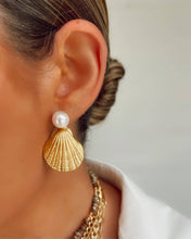Load image into Gallery viewer, XL Shell Pearl Earrings